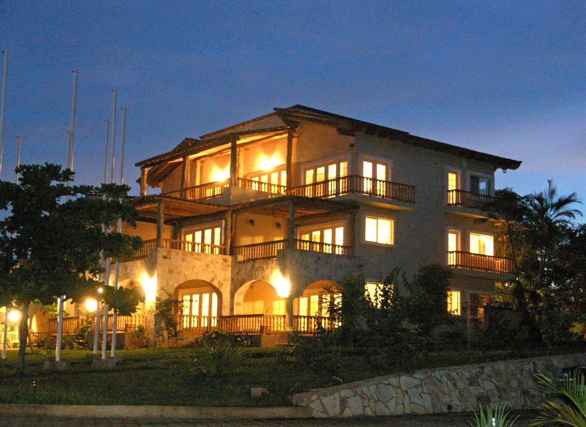 Marina Puesta Del Sol Hotel Aposentillo Kültér fotó