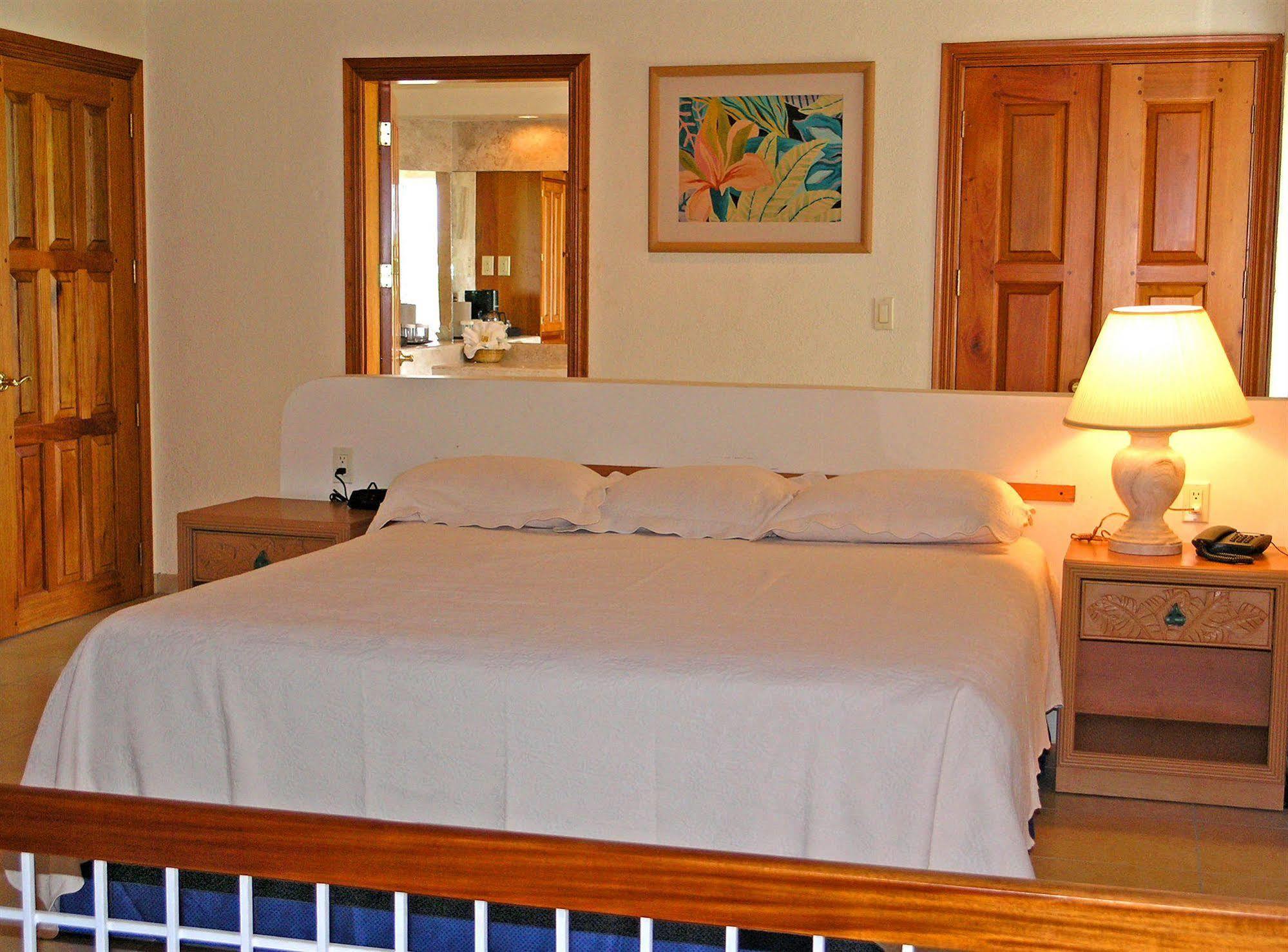 Marina Puesta Del Sol Hotel Aposentillo Kültér fotó