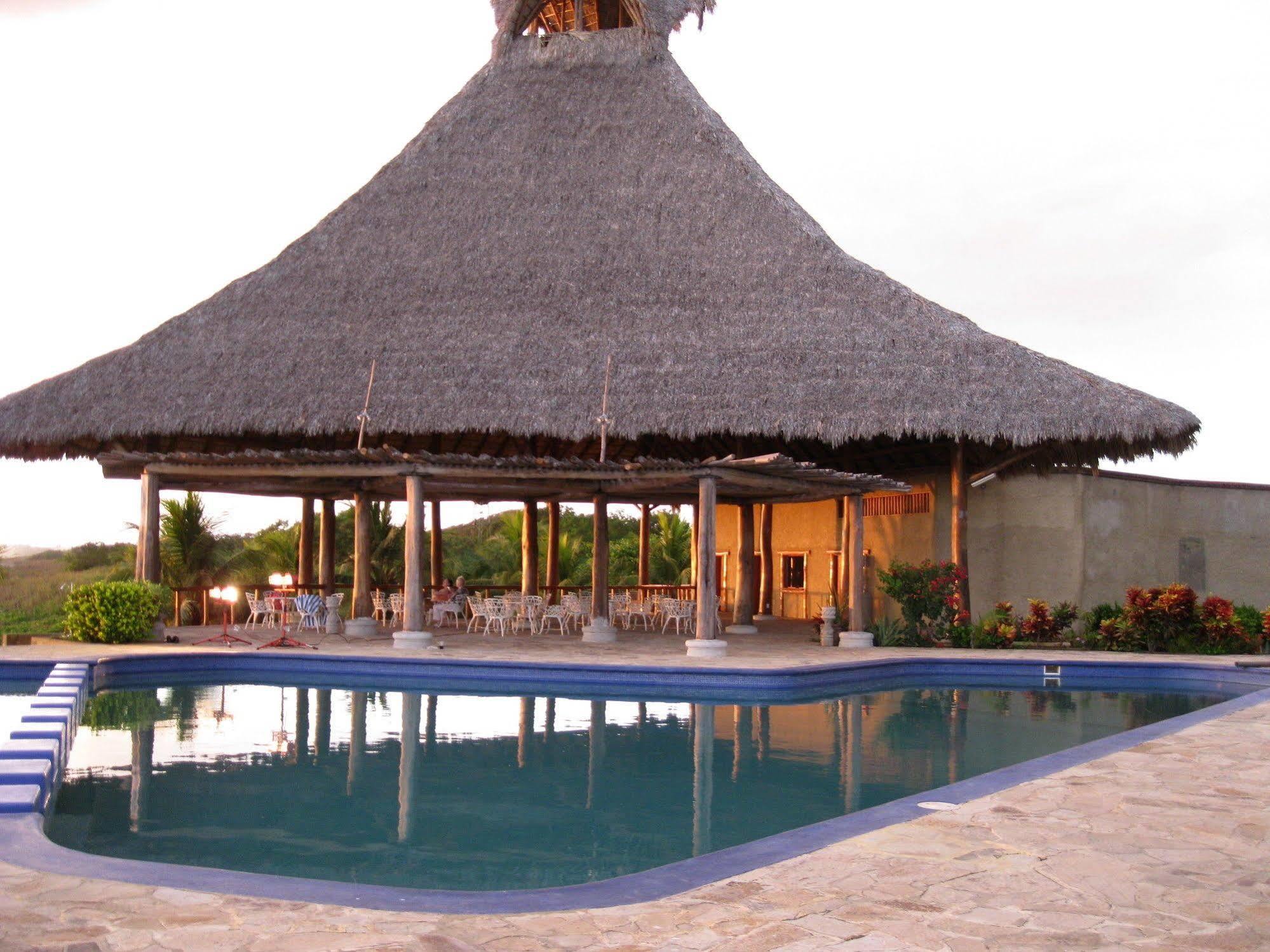 Marina Puesta Del Sol Hotel Aposentillo Kültér fotó